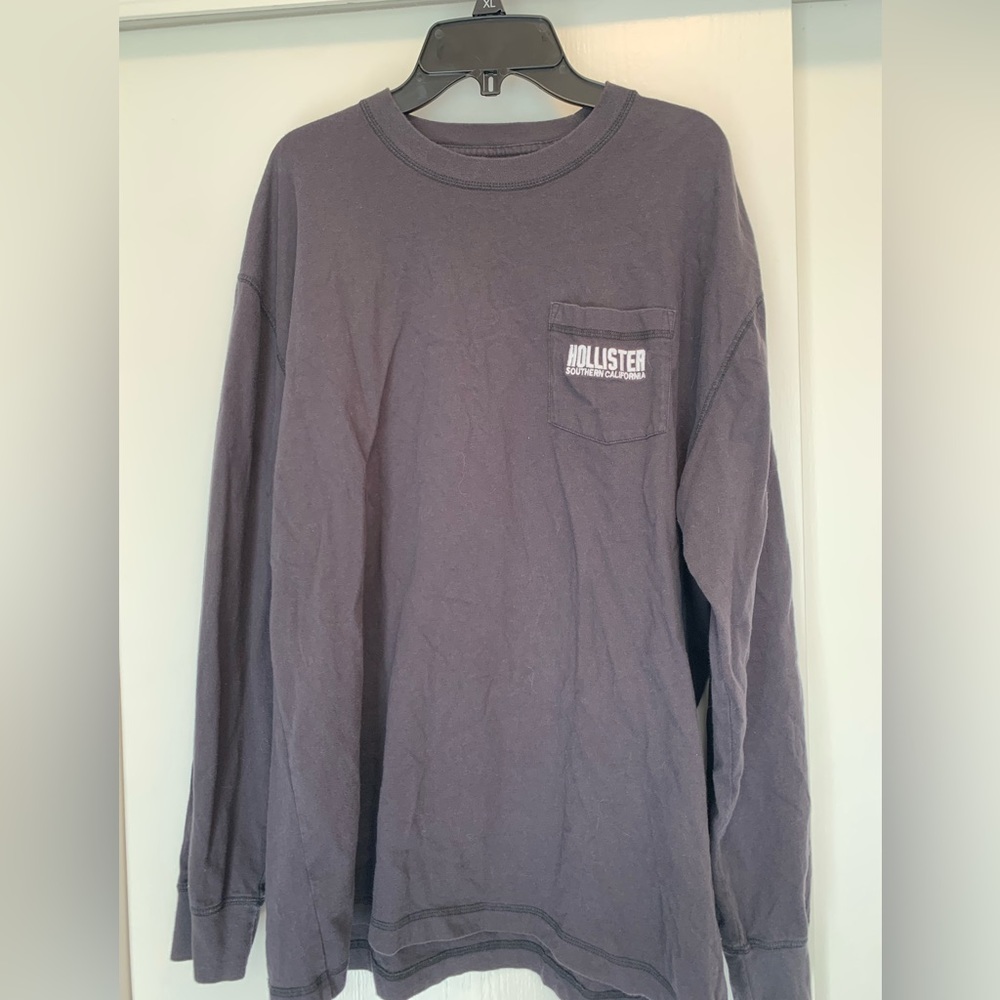 Hollister Black Long-sleeve T-shirt- Oversized fit